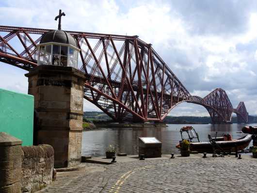 North Queensferry Lighthouse