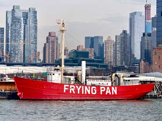 LV-115 Lightship