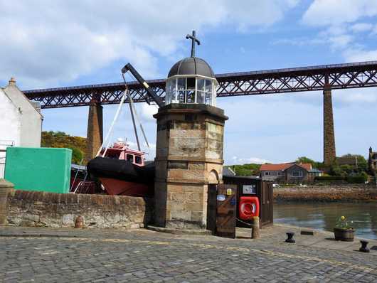 North Queensferry Lighthouse